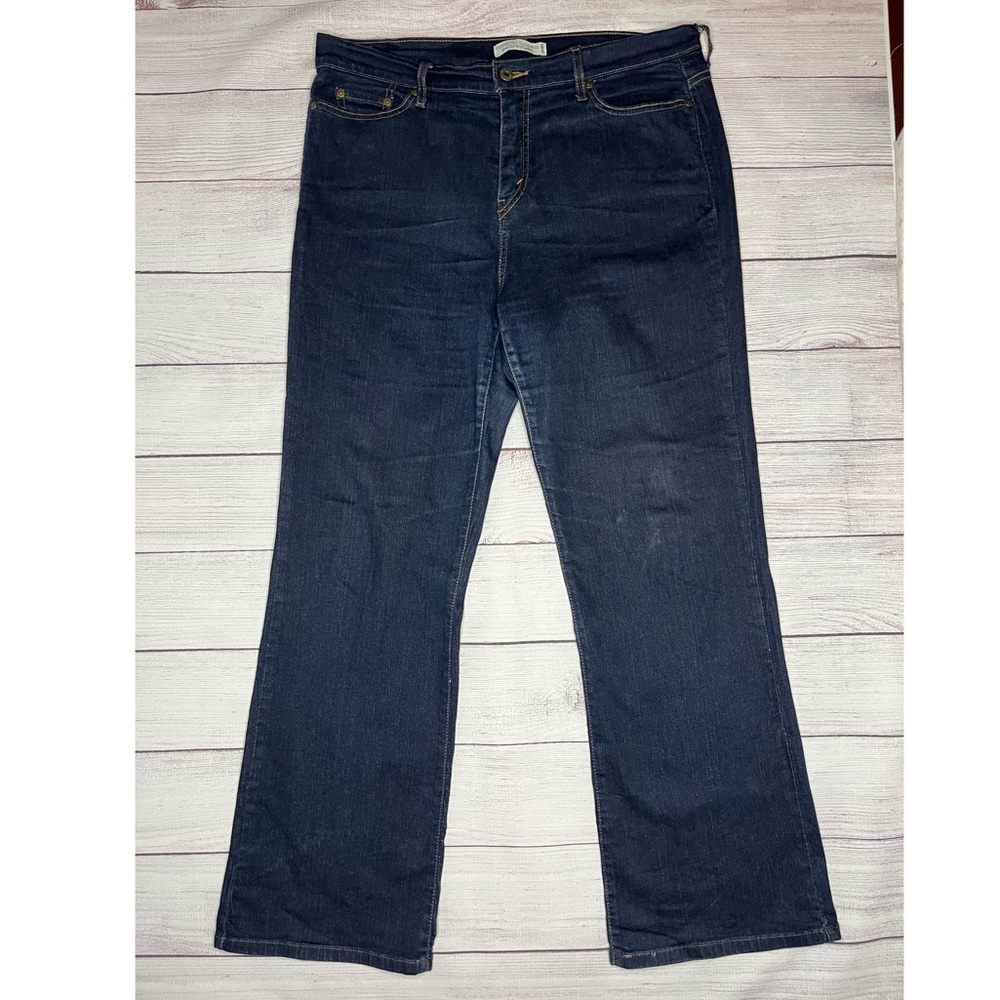 Levi’s 512 Perfectly Slimming bootcut jeans high rise